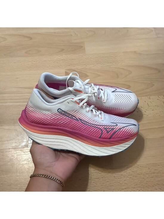 Mizuno Women Mizuno Women\'s Wave Rebellion Pro White/Silver Running Shoes Size 9